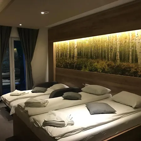 Tazz - River Front Oasis Collection Hotel 3*