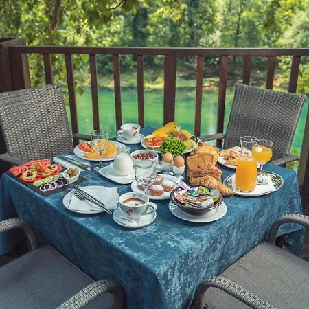 Tazz - River Front Oasis Collection 3* Bihać