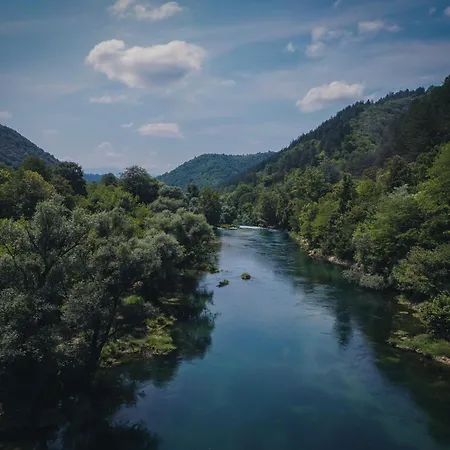 Ξενοδοχείο Tazz - River Front Oasis Collection