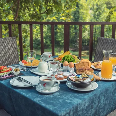 Tazz - River Front Oasis Collection 3*