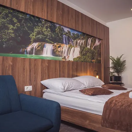 Tazz - River Front Oasis Collection מלון