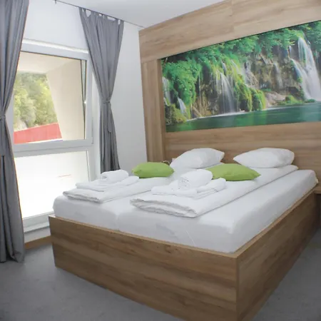 Tazz - River Front Oasis Collection מלון 3*