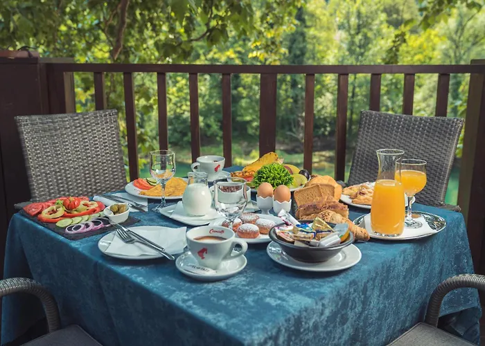 Tazz - River Front Oasis Collection 3*