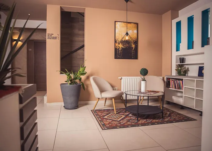 Tazz - River Front Oasis Collection Hotel 3*