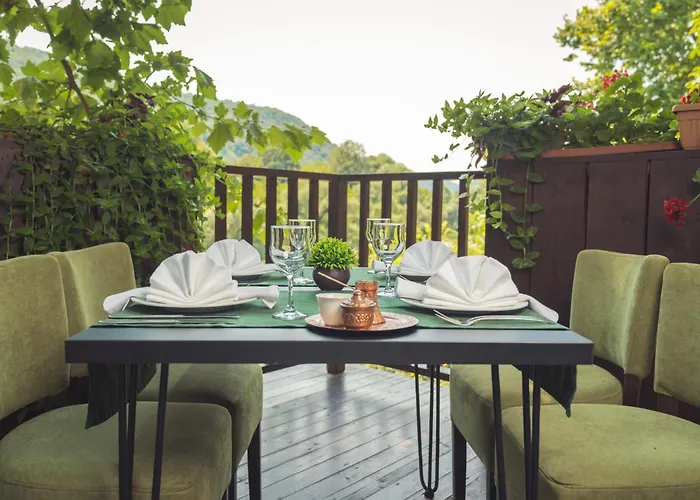 Hotel Tazz - River Front Oasis Collection 3*