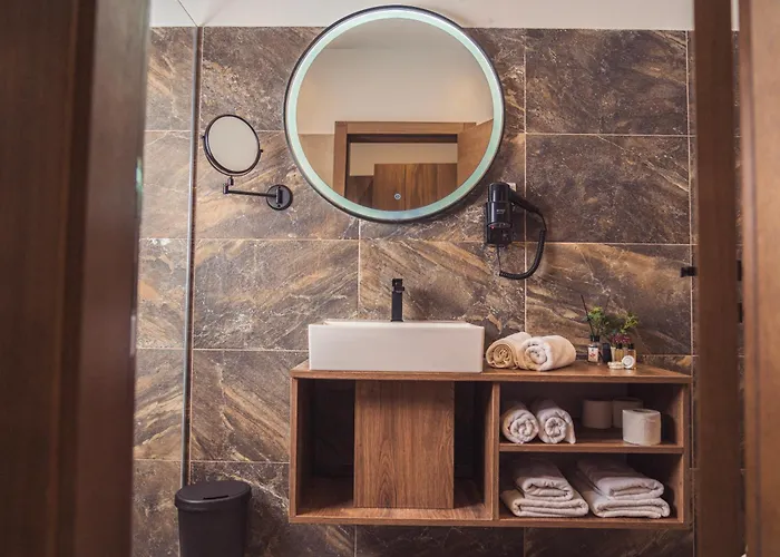 Tazz - River Front Oasis Collection 3*